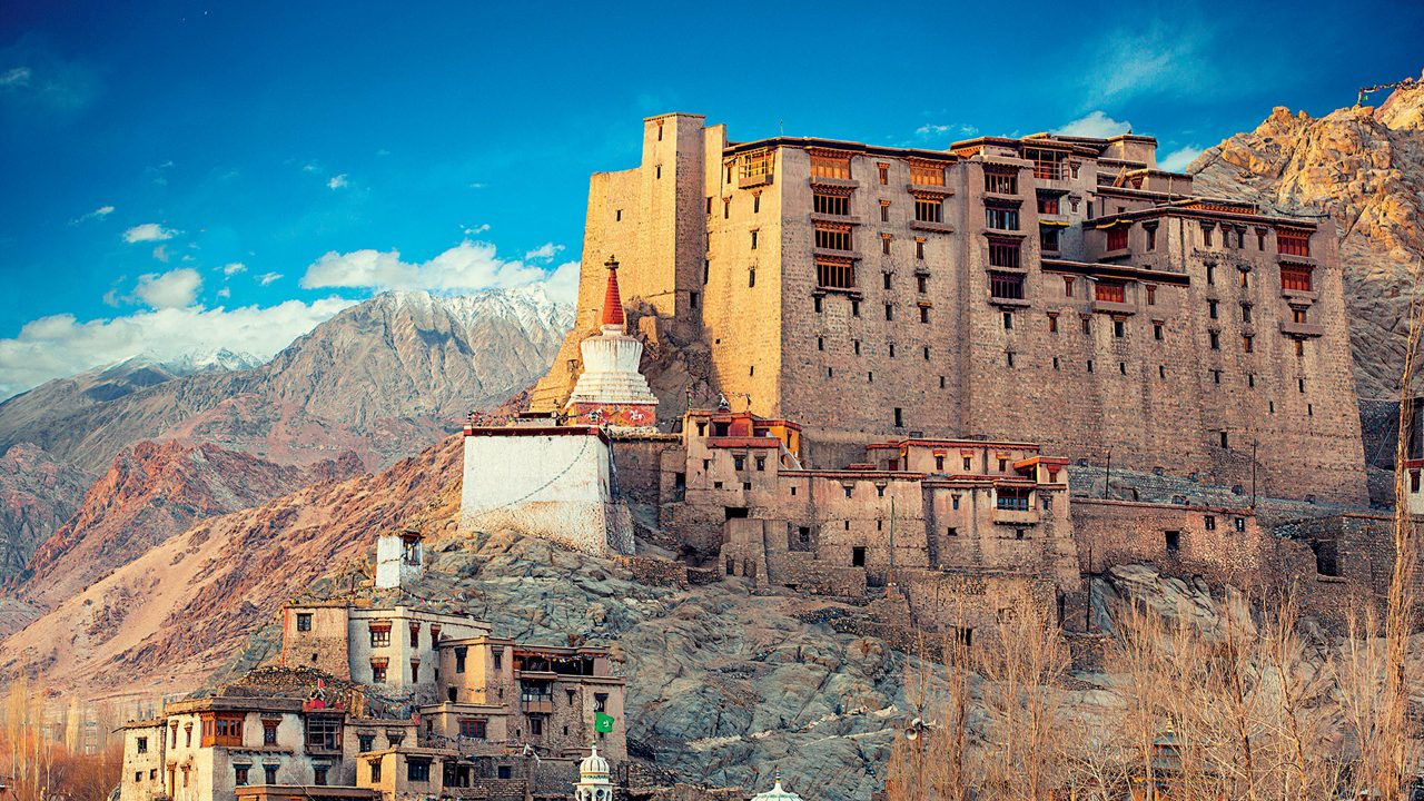 Leh – Nubra Valley – Pangong Lake Adventure Tour | 6 Nights / 7 Days